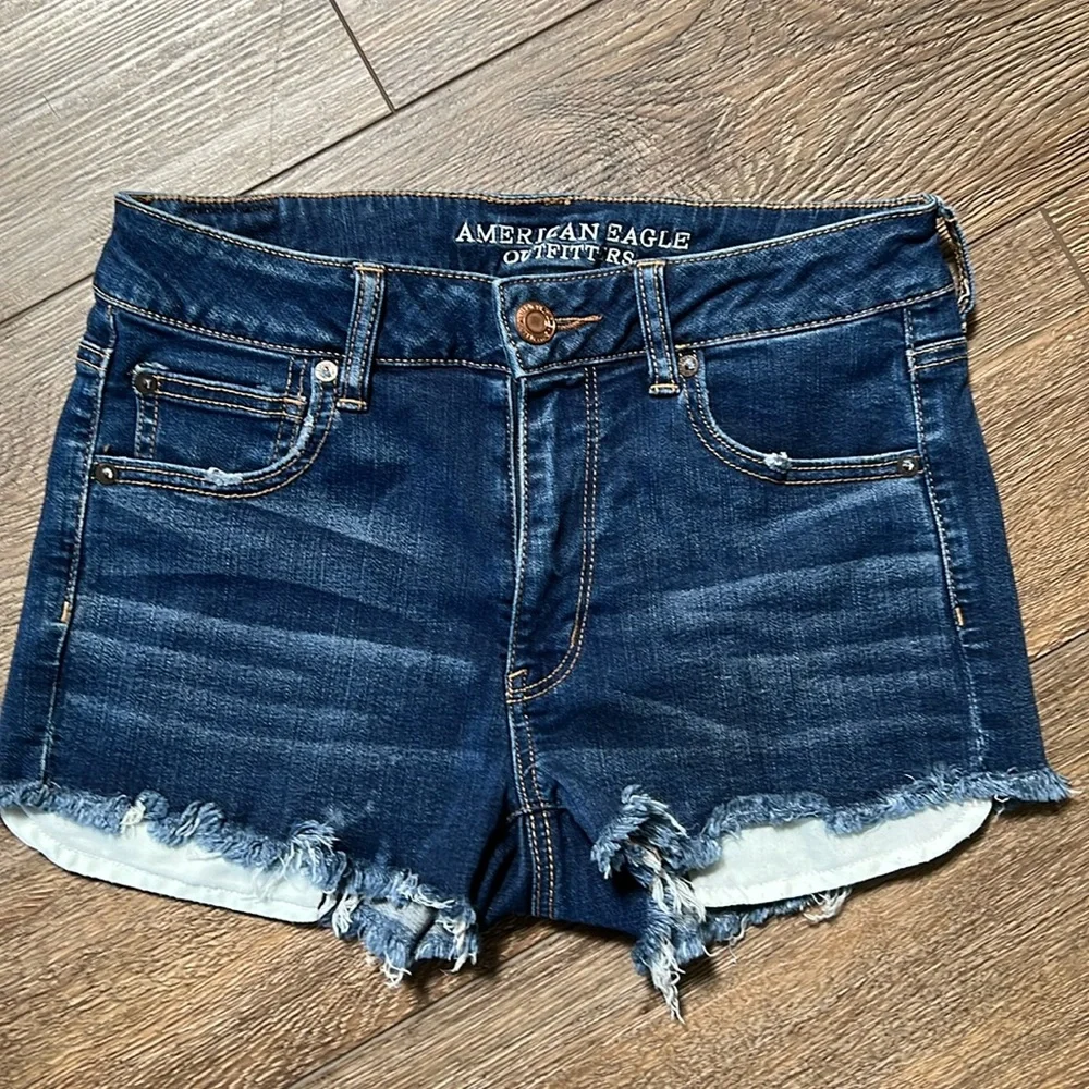 AE High Rise Shortie - Picture 1 of 3